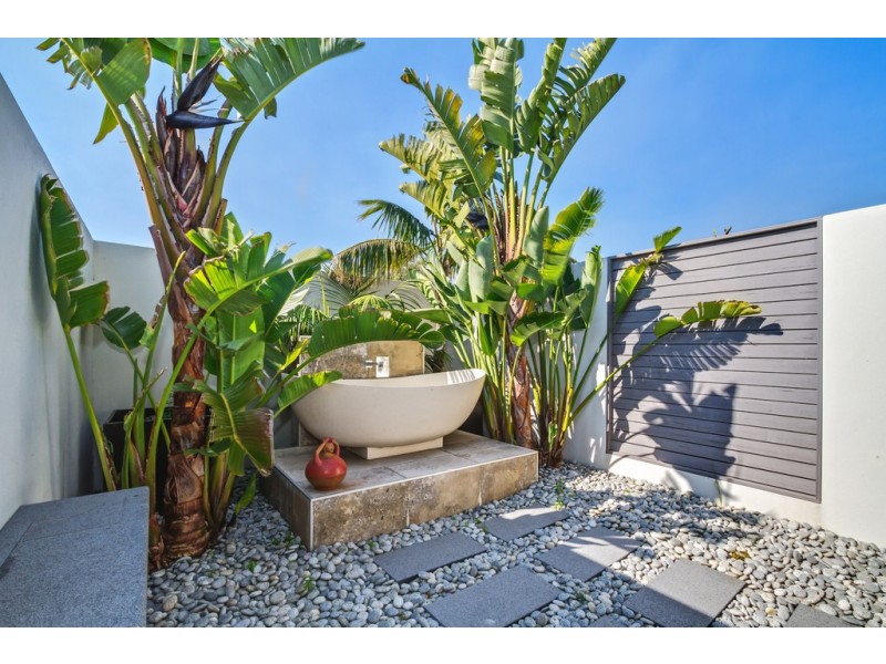 2 Nougat Crescent, Yalyalup WA 6280