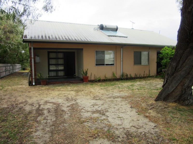 2/34 Thomas Street, West Busselton WA 6280