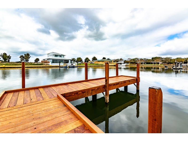 14 Burgee Cove, Geographe WA 6280