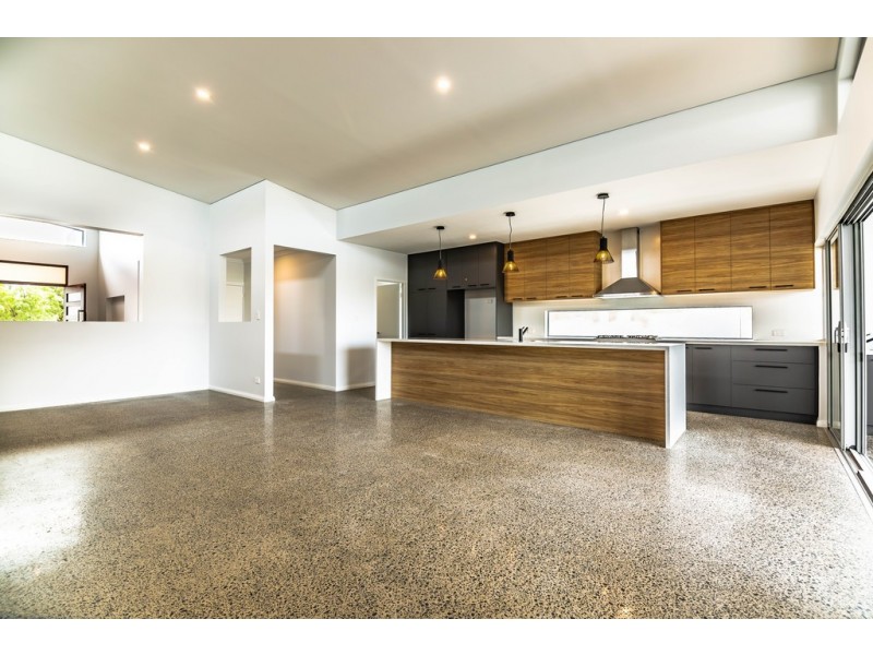14 Burgee Cove, Geographe WA 6280