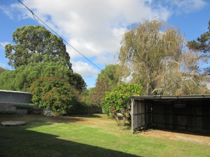 11 Walkington Avenue, Margaret River WA 6285