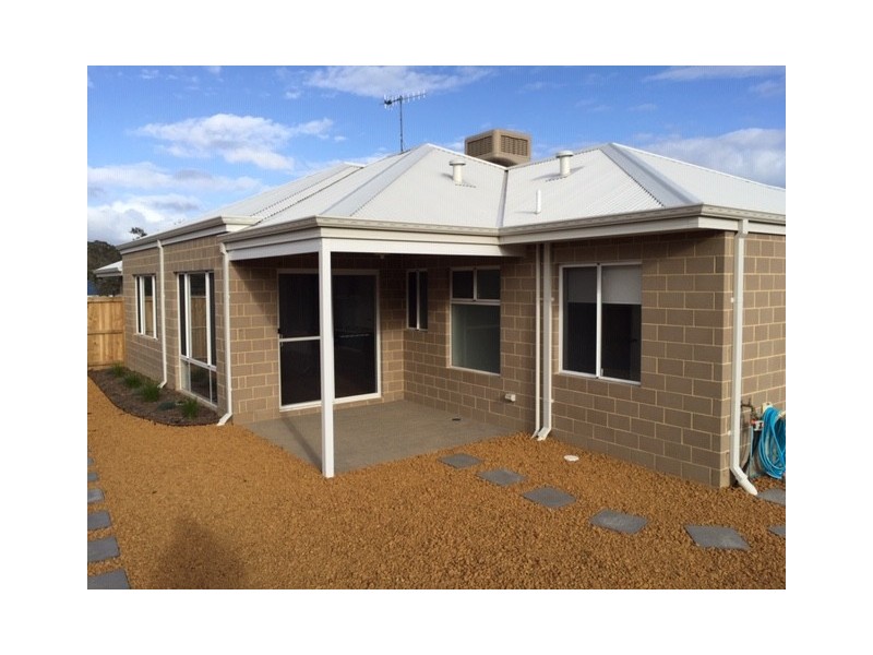 21 Greenwood Avenue, Margaret River WA 6285