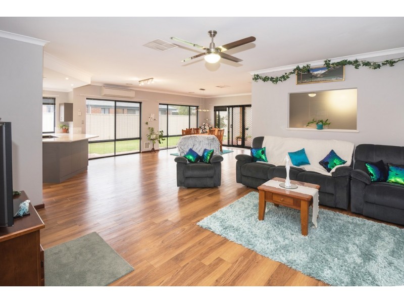 14 Seagull Drive, Broadwater WA 6280