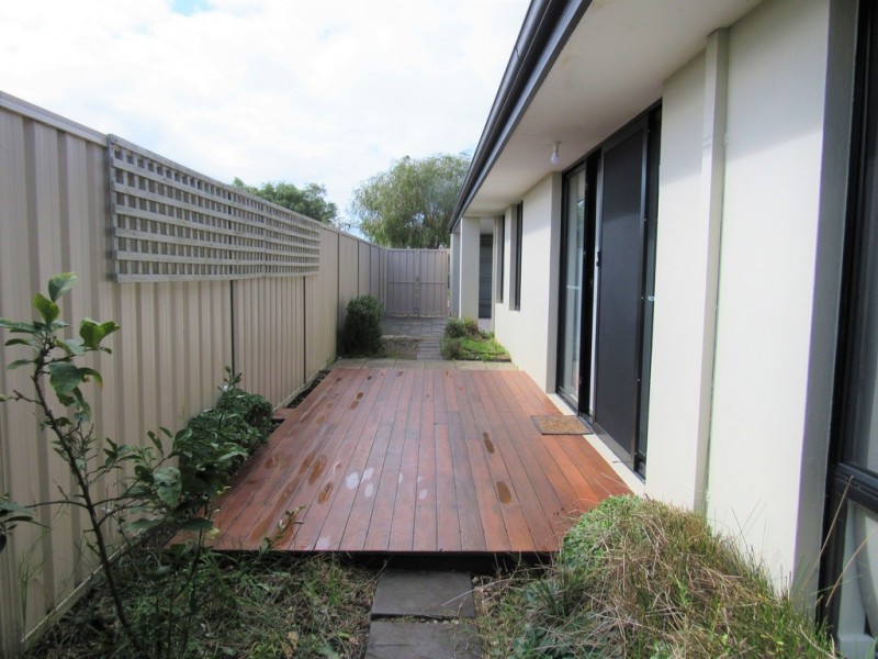 28 Stanford Drive, Abbey WA 6280