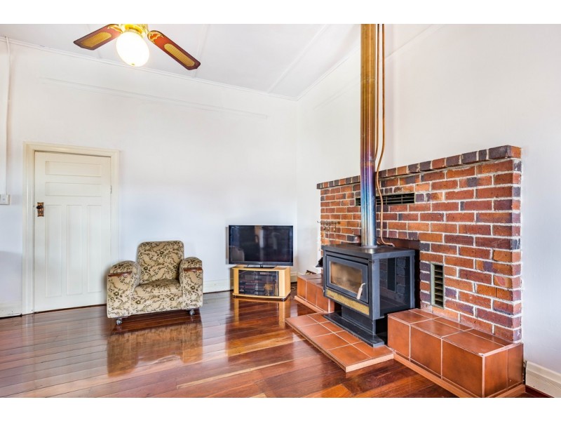 7 Airey Street, Manjimup WA 6258