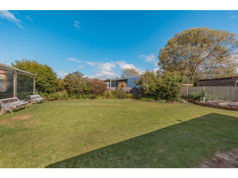 7 Airey Street, Manjimup WA 6258