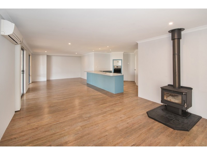 111 Beachfields Drive, Abbey WA 6280