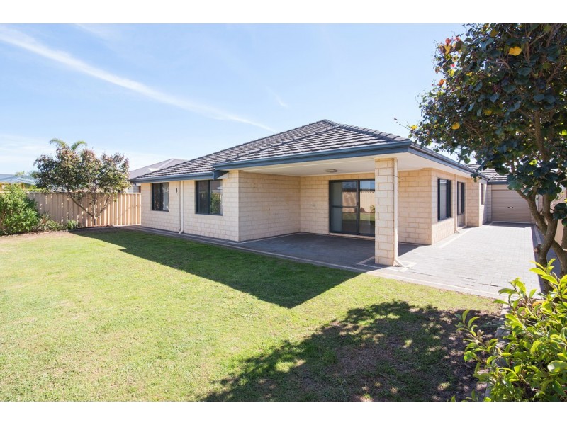 16 Marseilles Drive, Yalyalup WA 6280