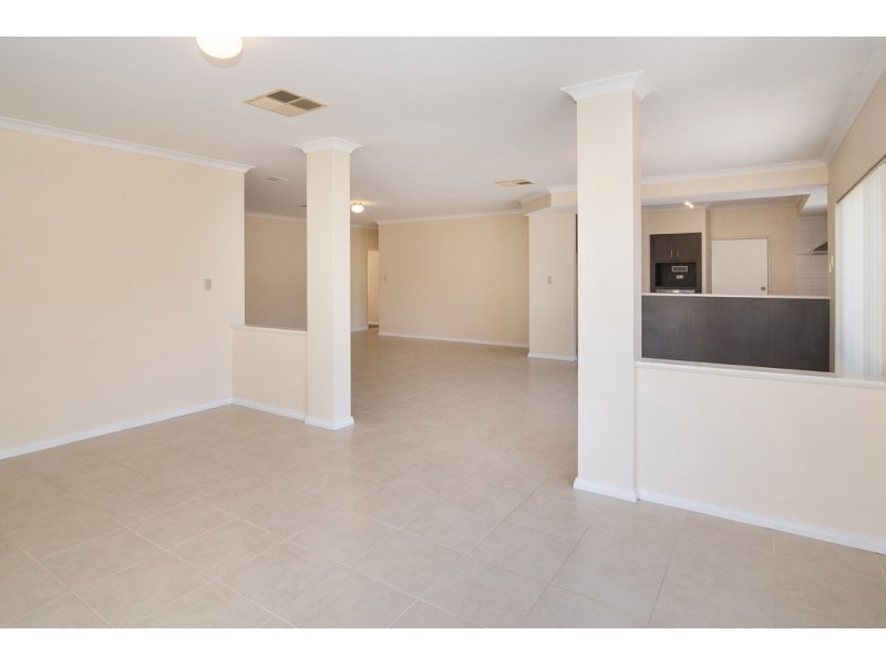 16 Marseilles Drive, Yalyalup WA 6280