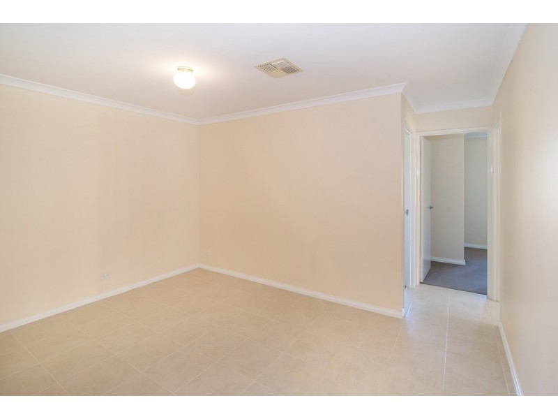 16 Marseilles Drive, Yalyalup WA 6280