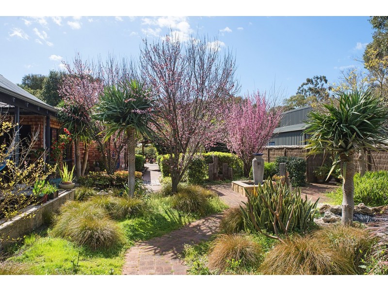 28 Kalgaritch Avenue, West Busselton WA 6280