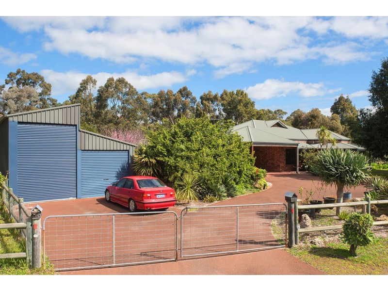 28 Kalgaritch Avenue, West Busselton WA 6280