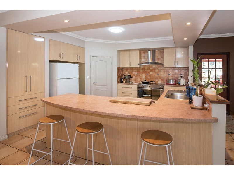 28 Kalgaritch Avenue, West Busselton WA 6280