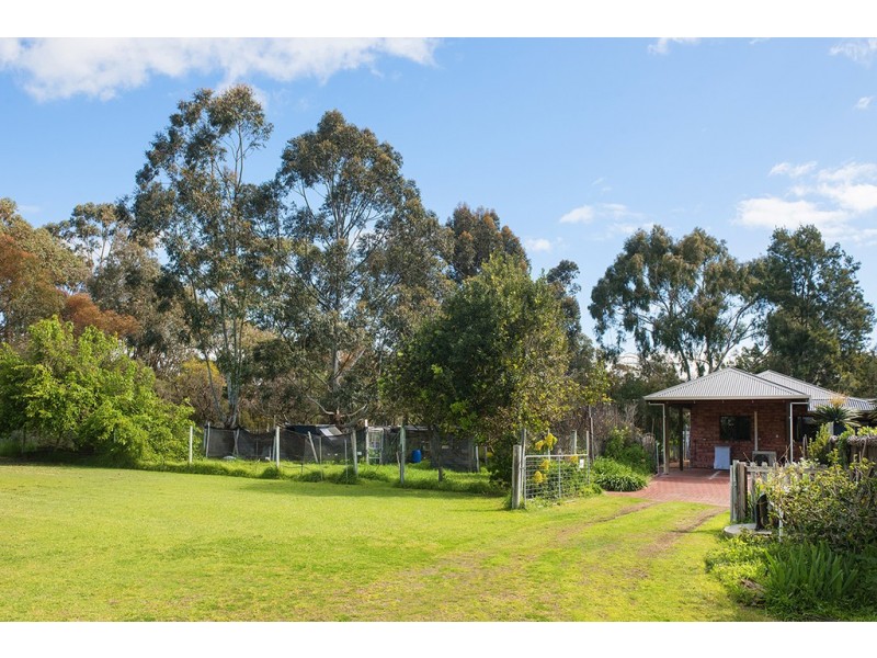 28 Kalgaritch Avenue, West Busselton WA 6280