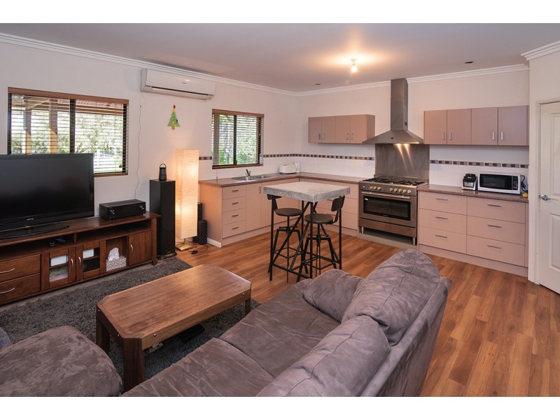 28 Kalgaritch Avenue, West Busselton WA 6280
