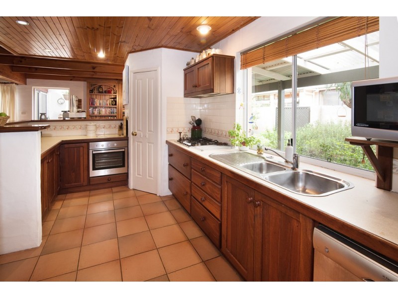 9 Wallaby Gardens, West Busselton WA 6280