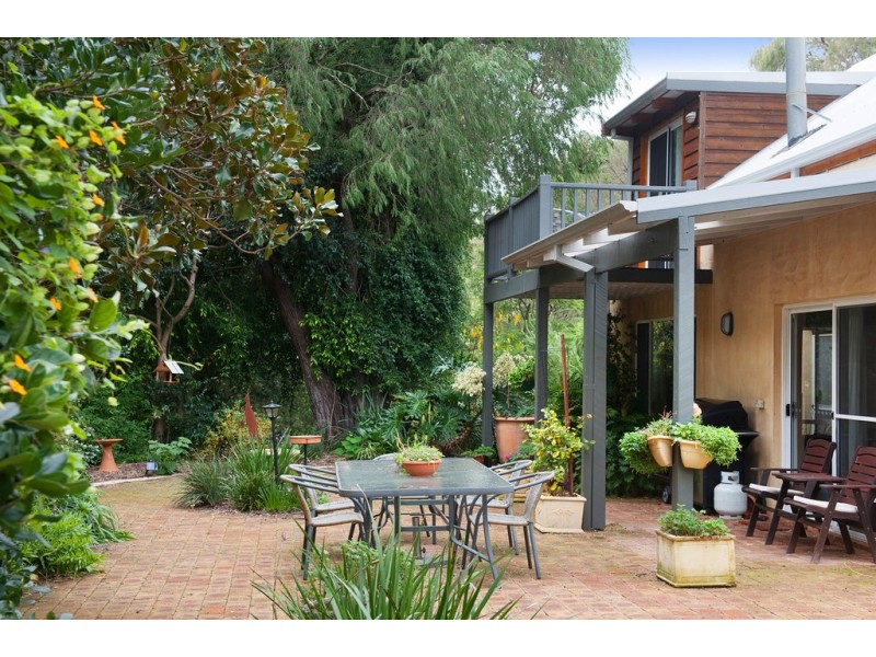 9 Wallaby Gardens, West Busselton WA 6280