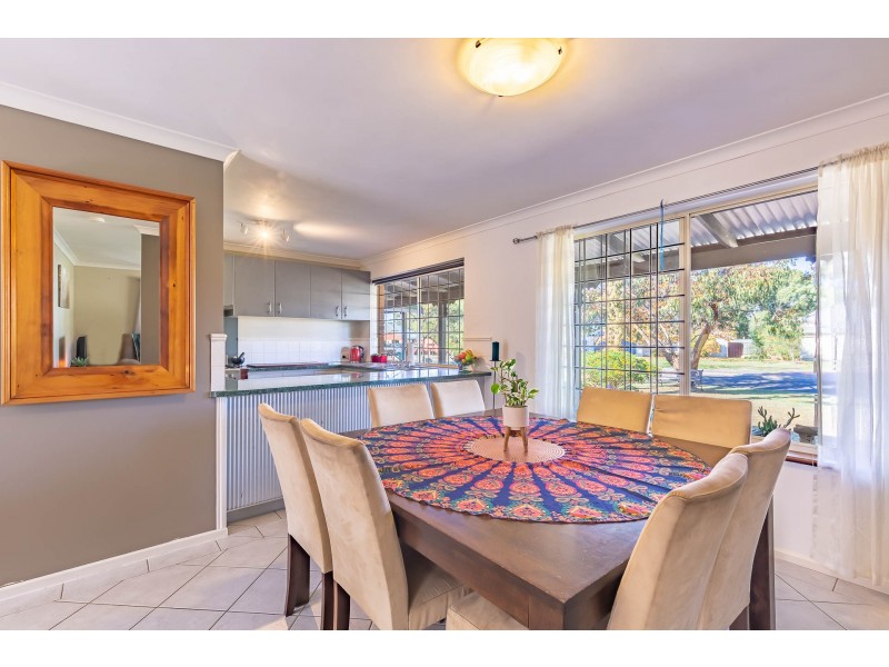 19 Brookland Loop, Dunsborough WA 6281