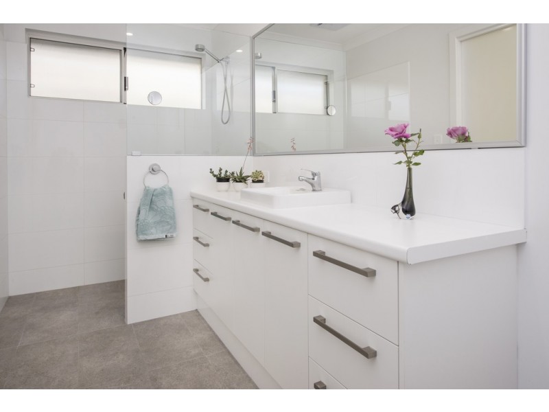 6 Homestead Promenade, West Busselton WA 6280