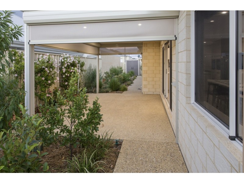 6 Homestead Promenade, West Busselton WA 6280