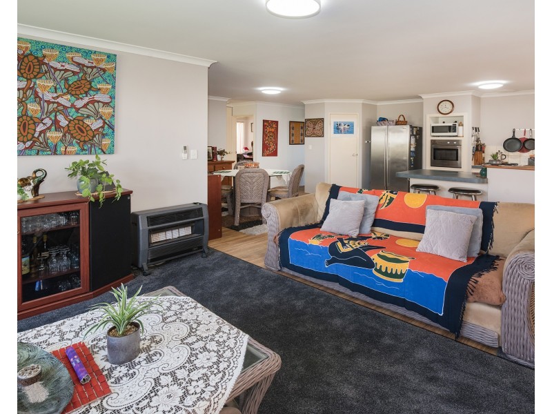 32 Parrot Way, Broadwater WA 6280