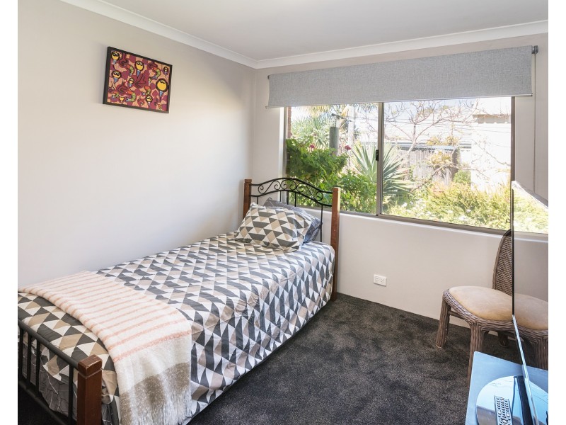 32 Parrot Way, Broadwater WA 6280