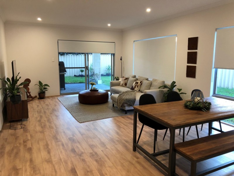 11 Toulon Way, Yalyalup WA 6280