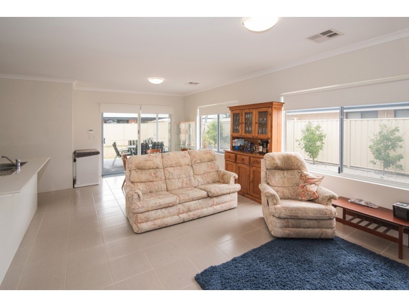 14 Tip Dray Terrace, West Busselton WA 6280