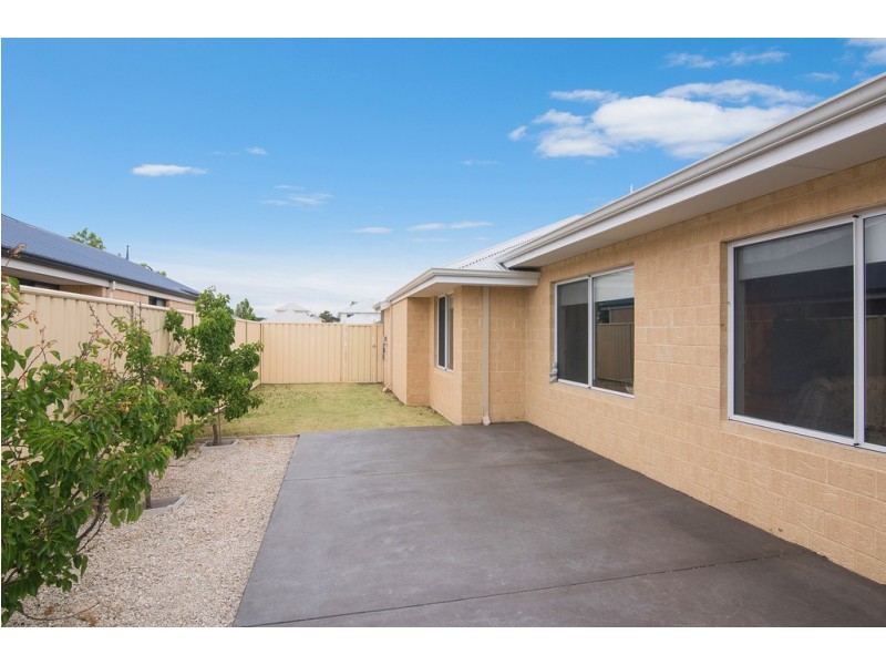 14 Tip Dray Terrace, West Busselton WA 6280