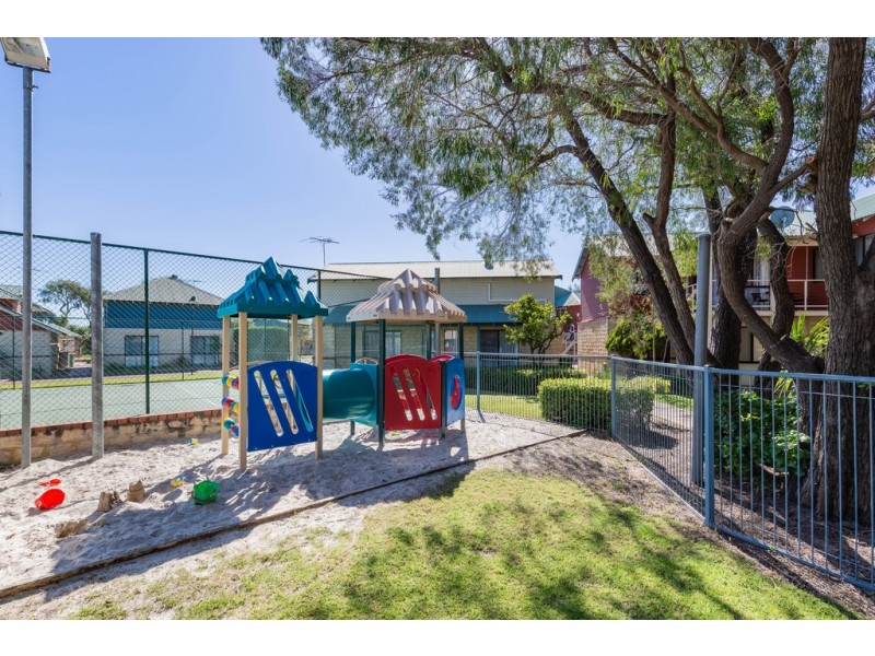 21/19 Earnshaw Road, West Busselton WA 6280