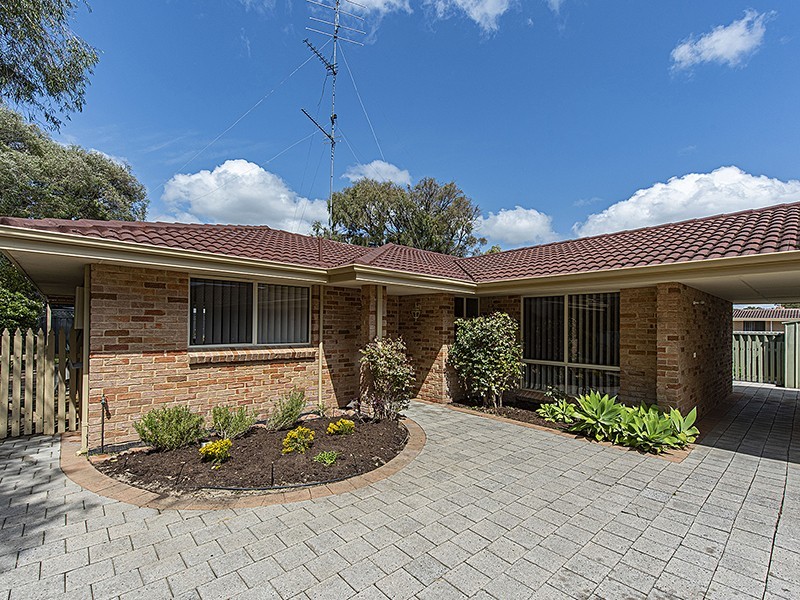 2/22 Derek Street, West Busselton WA 6280