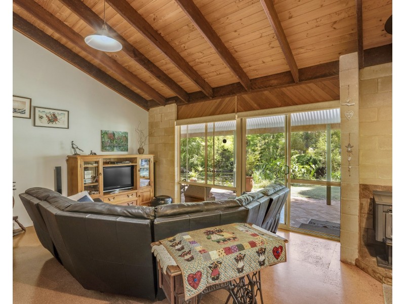 37 Woodgate Retreat (Deanmill), Manjimup WA 6258