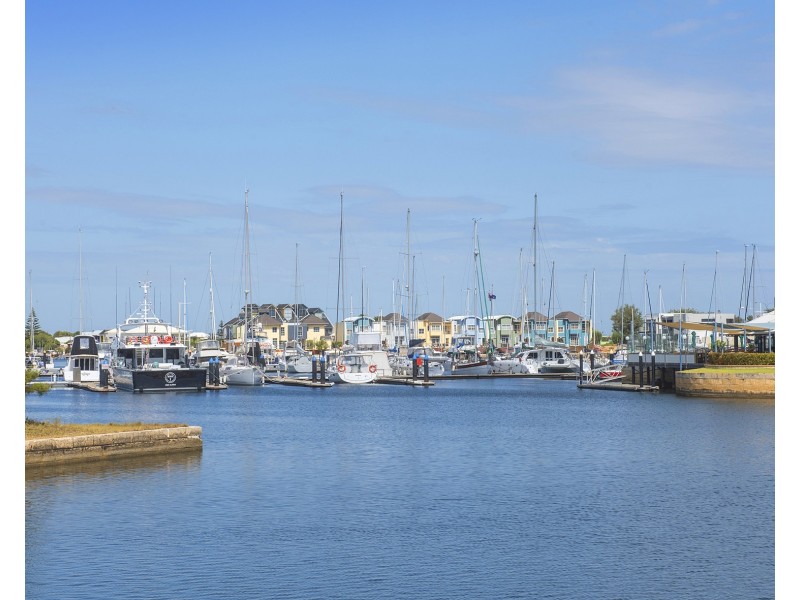 23 Mainsail Street, Geographe WA 6280