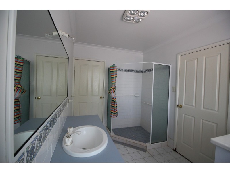 6 Kalgaritch Avenue, West Busselton WA 6280