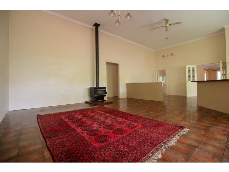 6 Kalgaritch Avenue, West Busselton WA 6280