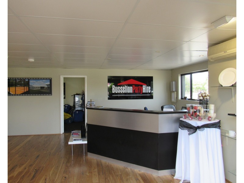 11 Bradman Street, Busselton WA 6280