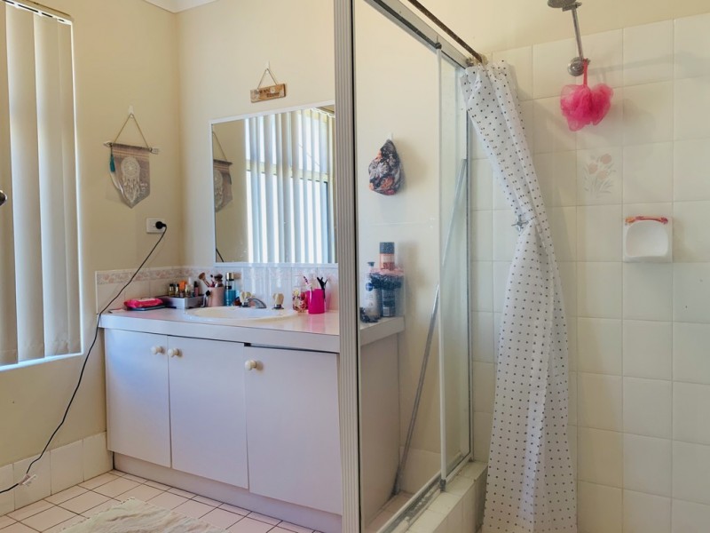 4A Harland Street, Carey Park WA 6230