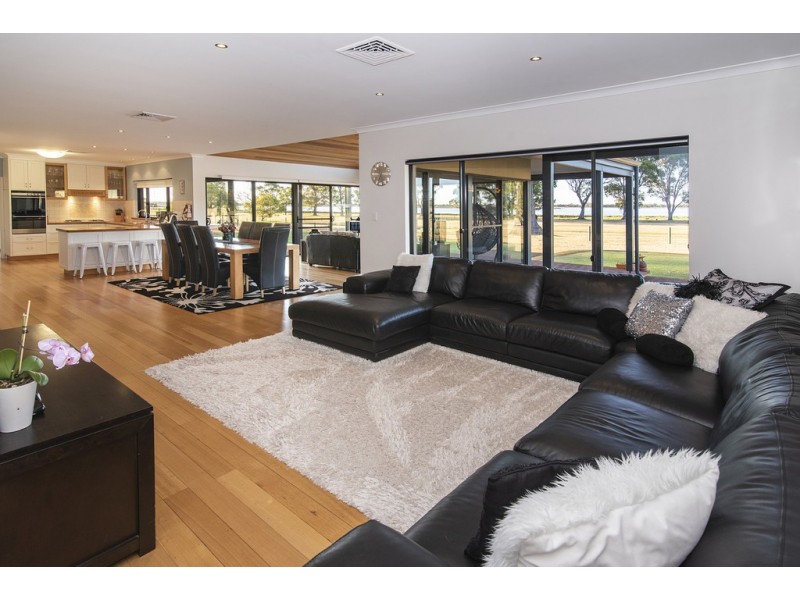 62 Rushleigh Road, Reinscourt WA 6280