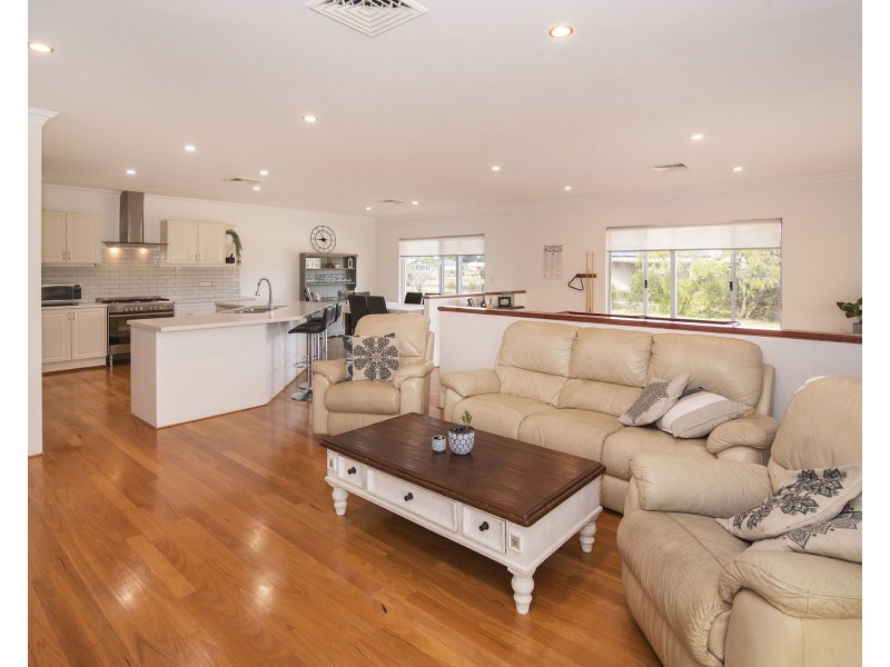 93 Morava Drive, Ambergate WA 6280