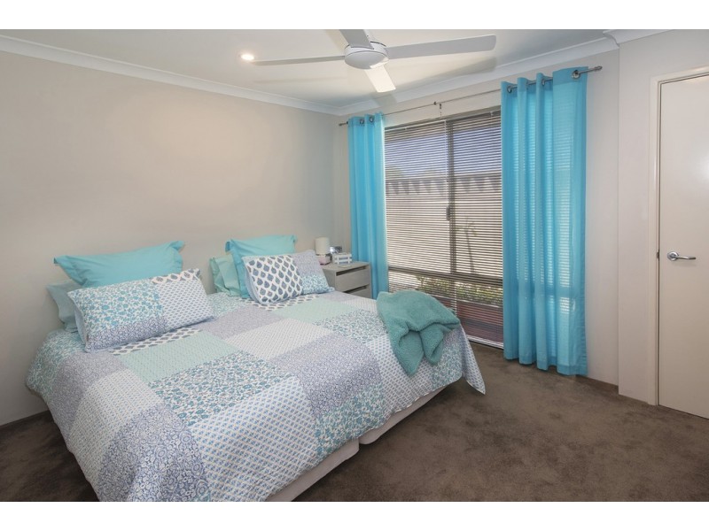 8 Kooljak Road, Broadwater WA 6280