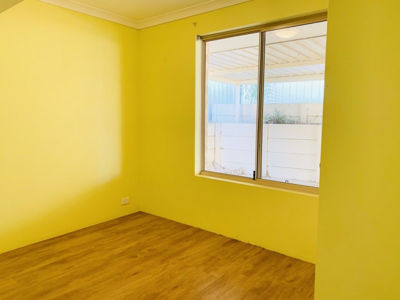 18 Holtzman Place, Carey Park WA 6230