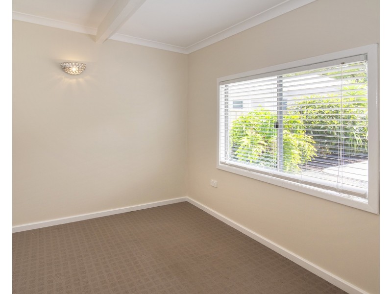 85 Fairbairn Road, Busselton WA 6280