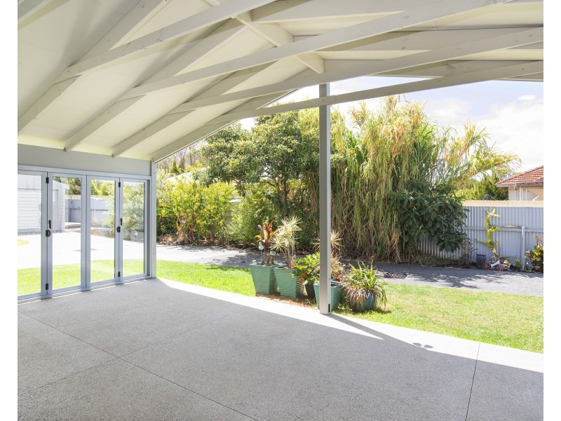 85 Fairbairn Road, Busselton WA 6280