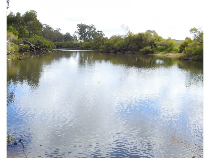 195 Crozier Road, Rosa Brook WA 6285