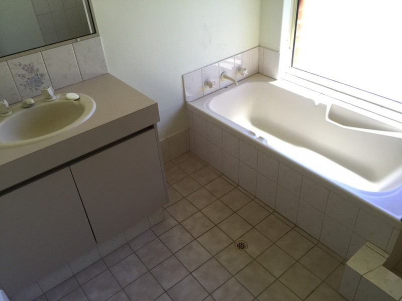 8 Greyteal Place, West Busselton WA 6280