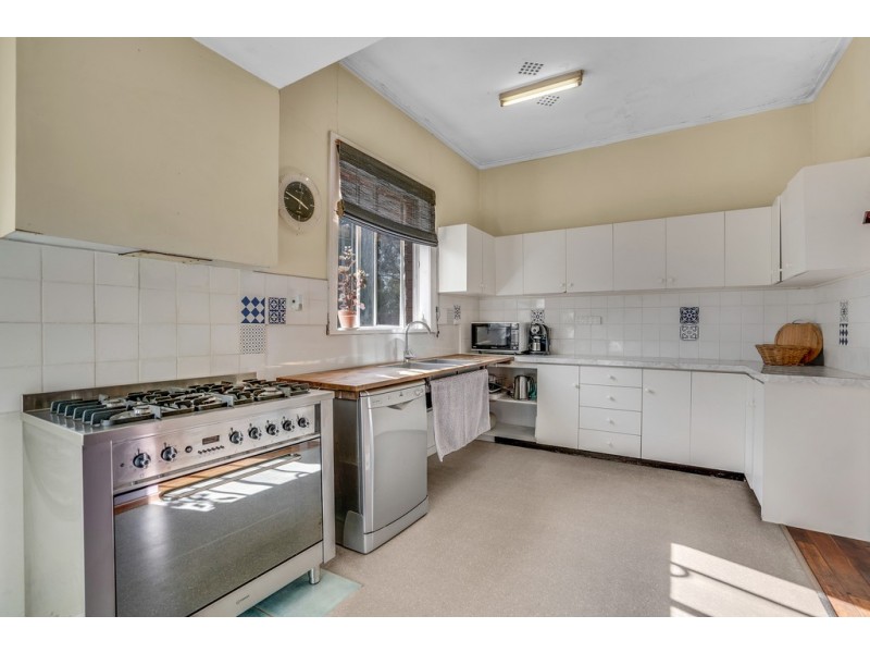 535 Caves Road, Marybrook WA 6280