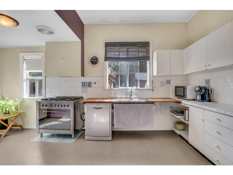 535 Caves Road, Marybrook WA 6280