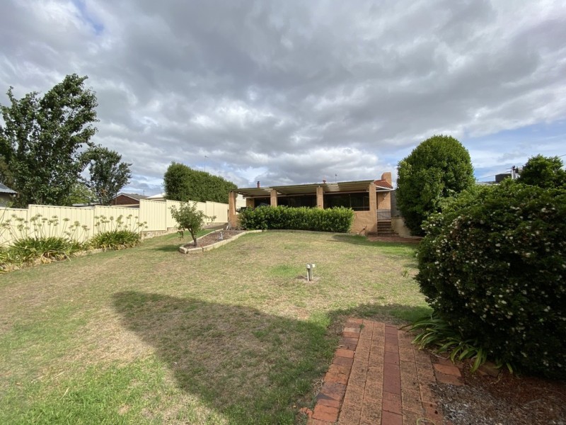 8 Kammann Street, Manjimup WA 6258