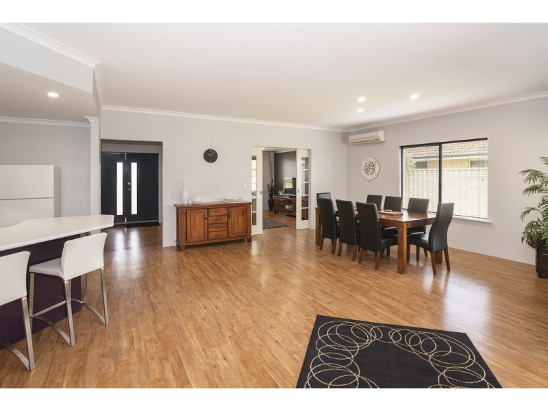 13 Lyrebird Road, Broadwater WA 6280