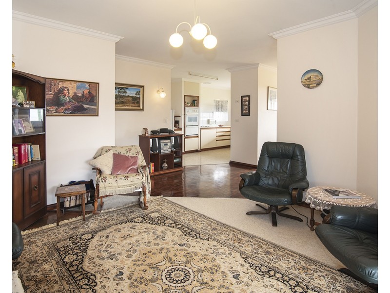 724 Geographe Bay Road, West Busselton WA 6280